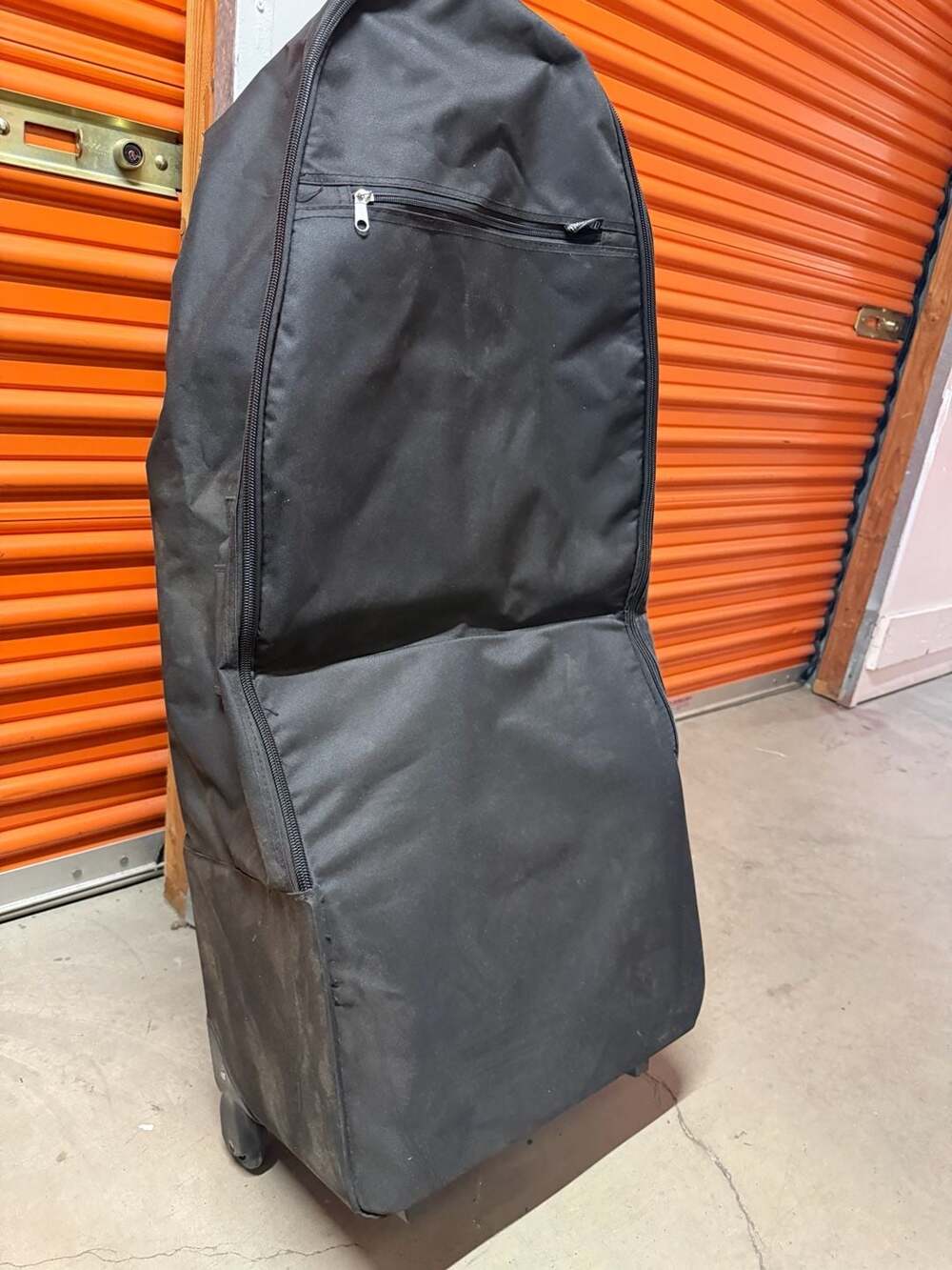 Master Massage Equipment Wheeled Massage Chair Carrying Case Black